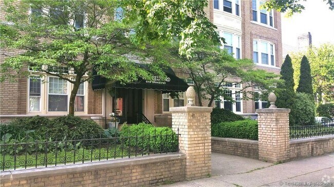 Building Photo - 548 Orange St Unit 304 Rental