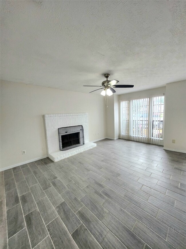 Photo - 10047 Emerald Creek Dr