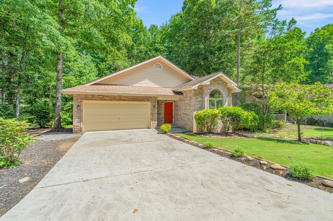 310 Paoli Trce