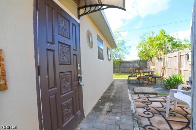 Photo - 907 Laredo Ave