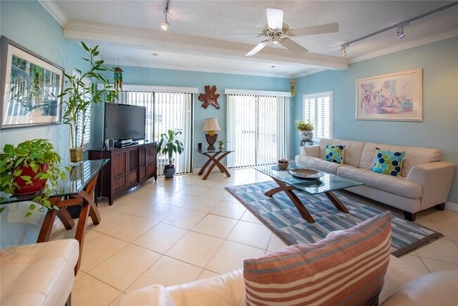 Photo - 850 SE 5th Ave