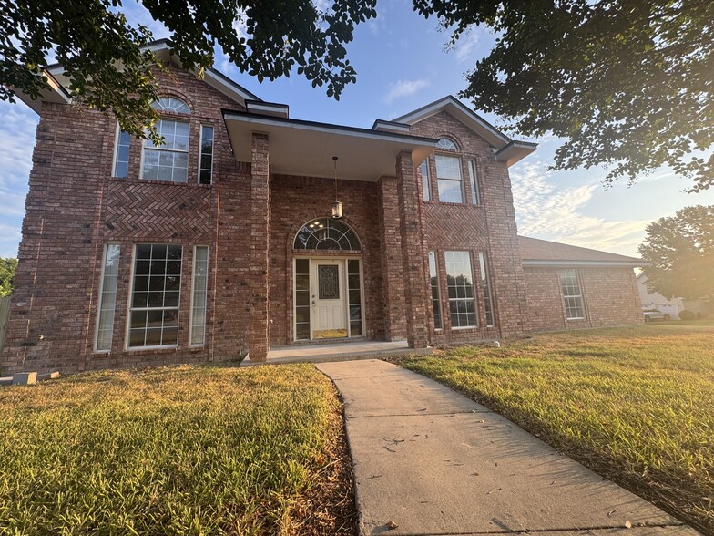 1515 Mountain Laurel Dr