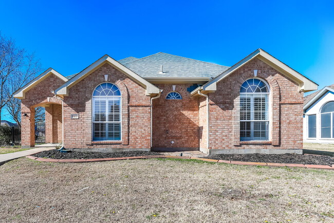 Building Photo - 2617 Crystal Falls Dr Rental