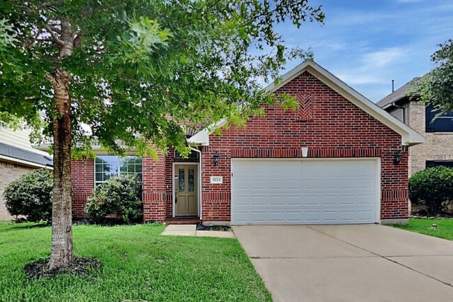 Building Photo - 8723 Rollick Dr