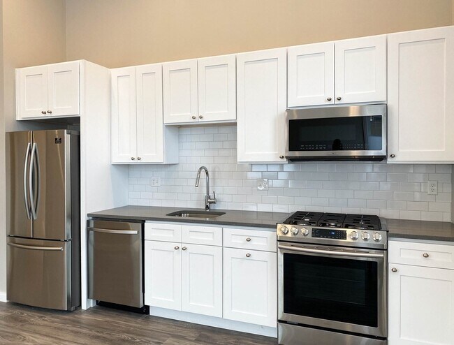 Photo - 345 Pleasant St Unit 1