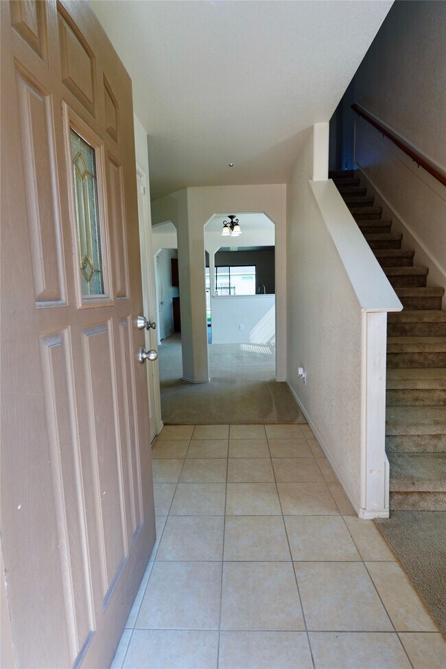 Photo - 1323 Kane Ct