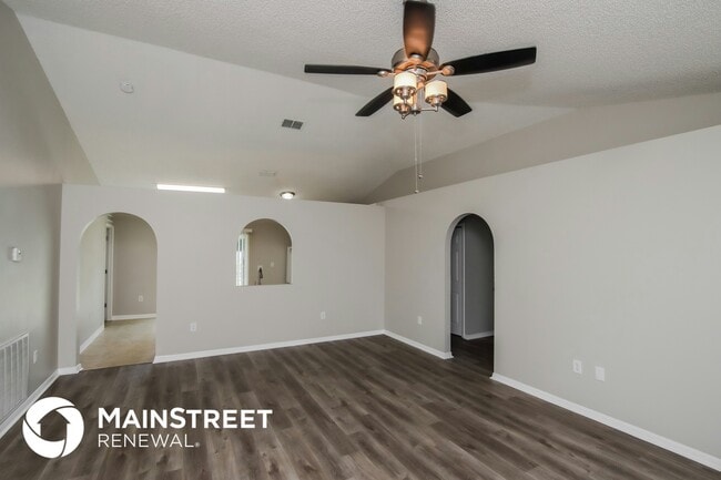 Photo - 590 Truman St SW