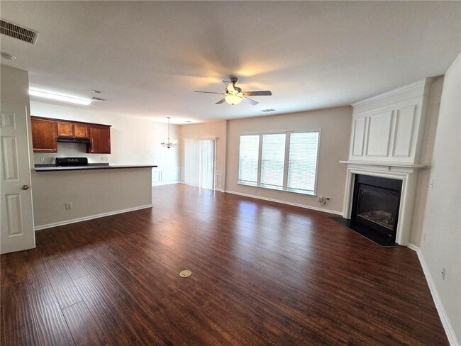 Photo - 2028 Fosco Dr NW