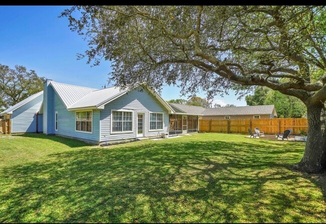 Photo - 447 Fleshman Dr