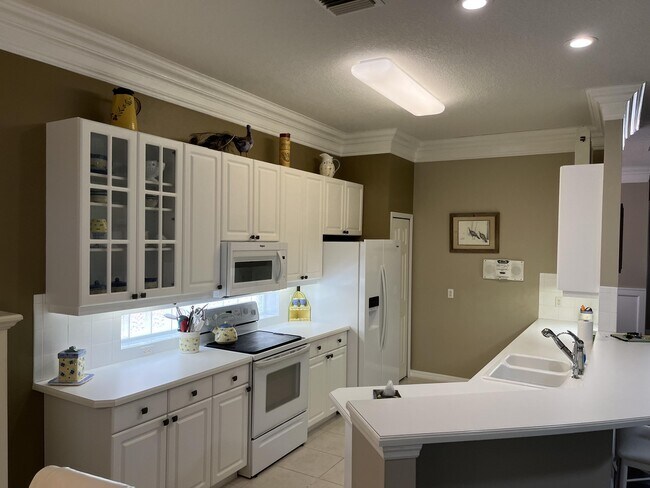 Photo - 628 Venetto Ct