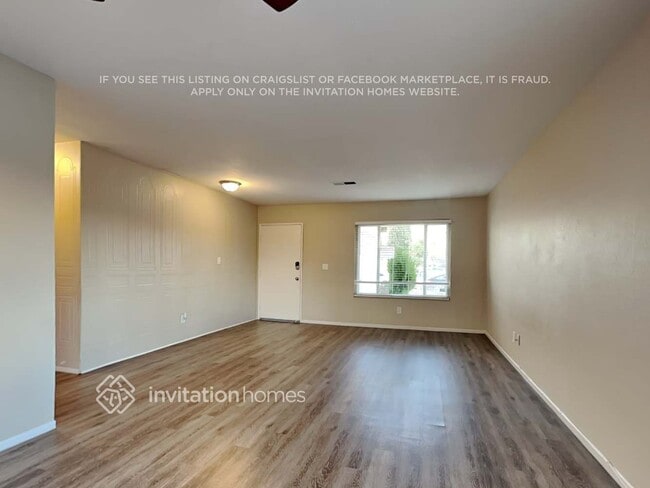 Photo - 748 E Turmont St