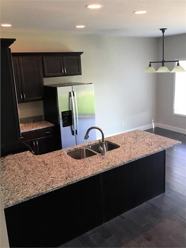 Photo - 3-bedroom Townhome Available for July!