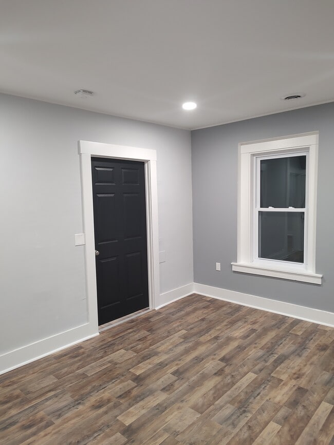 Photo - 142 High St Unit #3