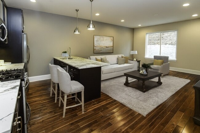 Building Photo - 946 N 2nd St Unit 4