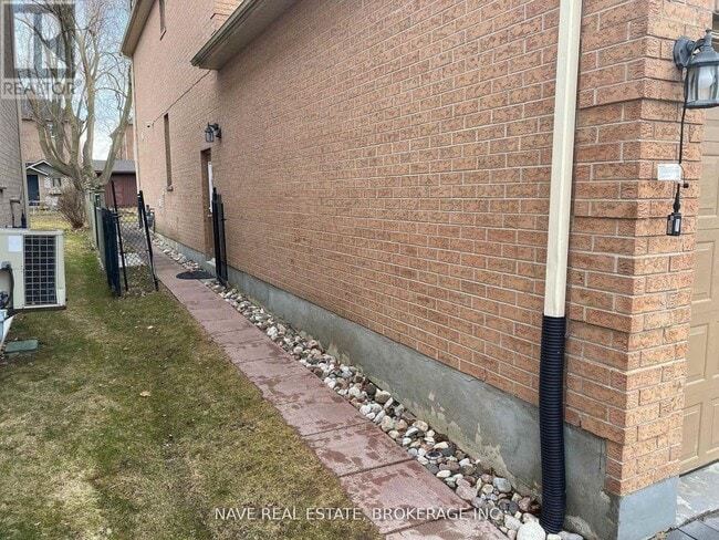 Photo - 101 Naughton Dr