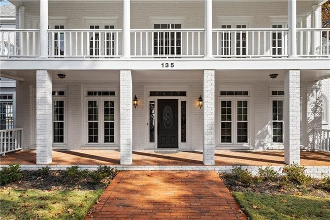 Photo - 135 Staghound Ct