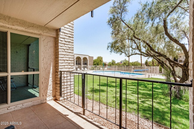 Building Photo - 13607 N Hamilton Dr Unit A18