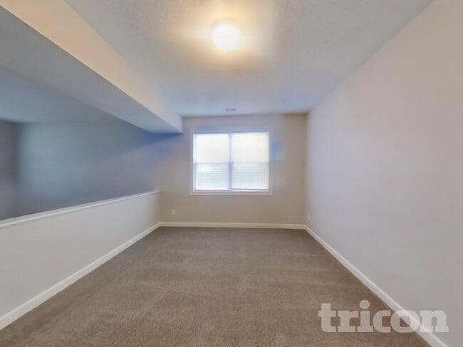 Photo - 1044 Hazelwood Dr