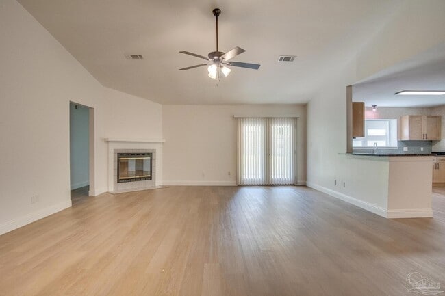 4631 Northpointe Cir