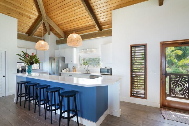 Photo - Hawaii Life Presents Mokuleia Beach House ...