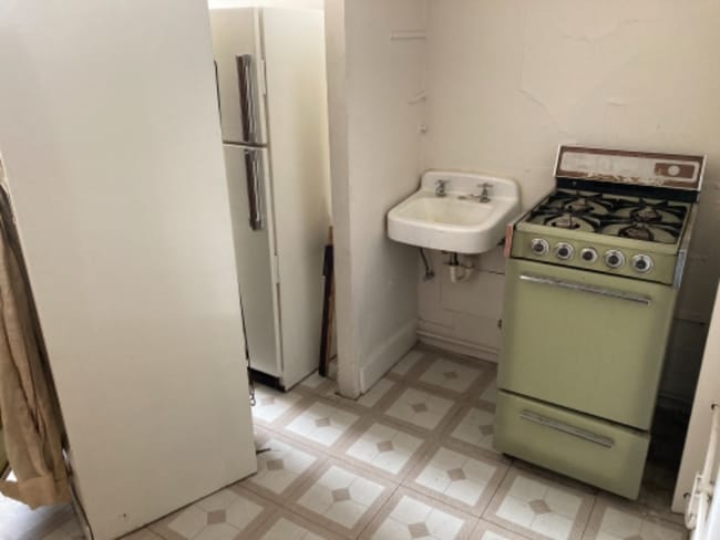 Photo - 3500 W Kilbourn Ave