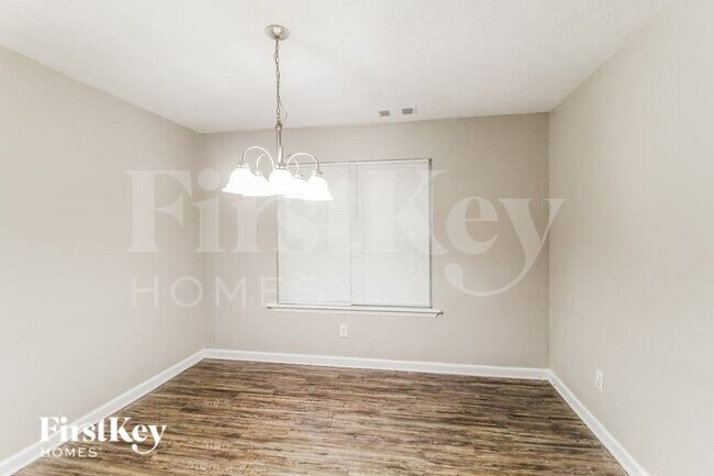 Photo - 6719 Timbers E Dr