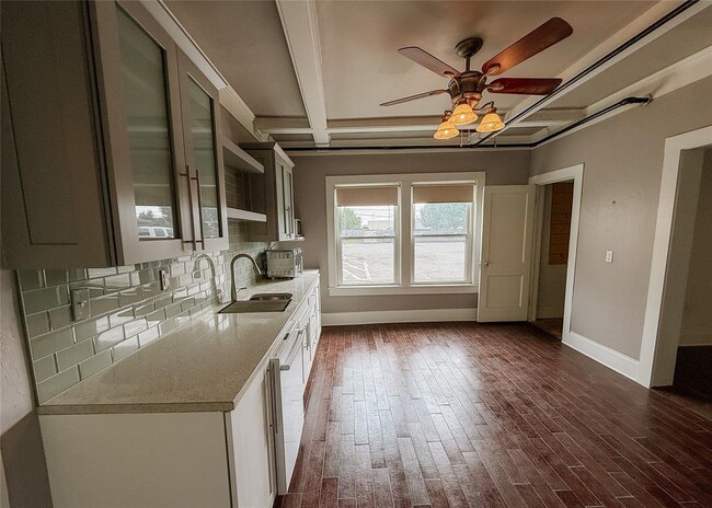 Photo - 1120 NW 51st St Unit 2