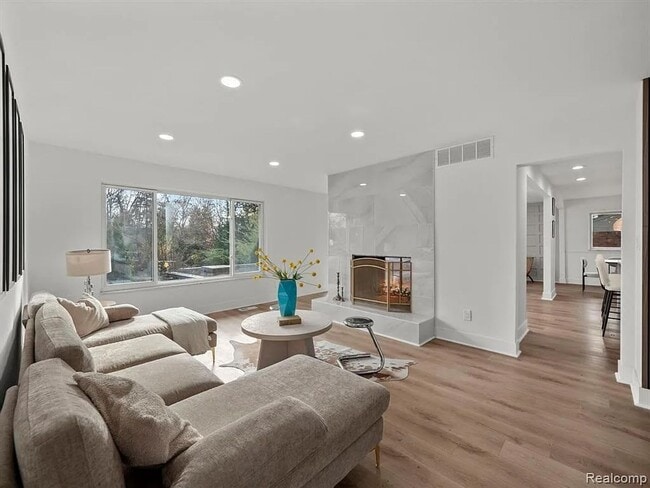 Photo - Fully Furnished, Remodeled House for Rent