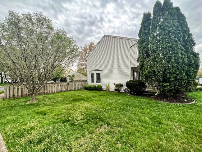 Photo - Beautiful and Spacious 4 Bedroom 2.5 Bathroom Home Sitting on Extensive Lot In Desired Xanadu Est...