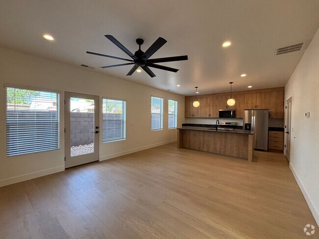 Building Photo - BRAND NEW TOWNHOME FOR RENT!