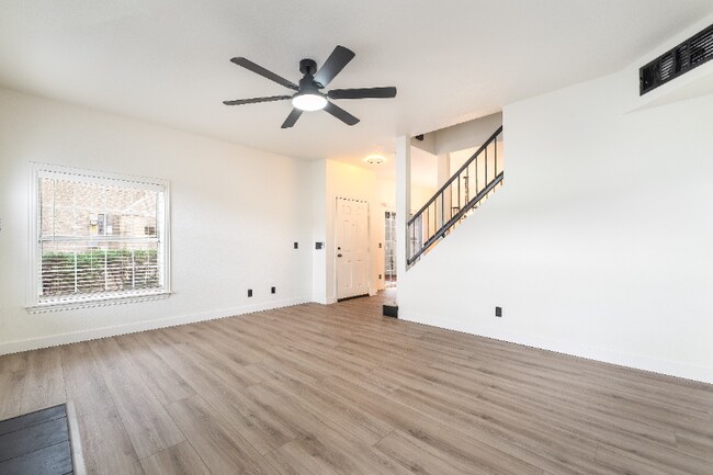 Photo - 2609 Autumn Blaze Ave