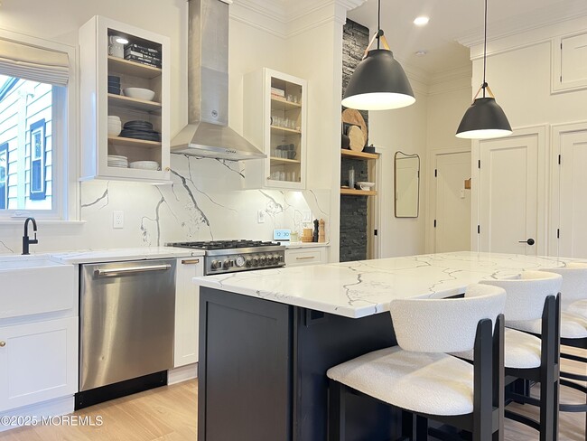 Photo - 164 Glenwood Ave Unit 201