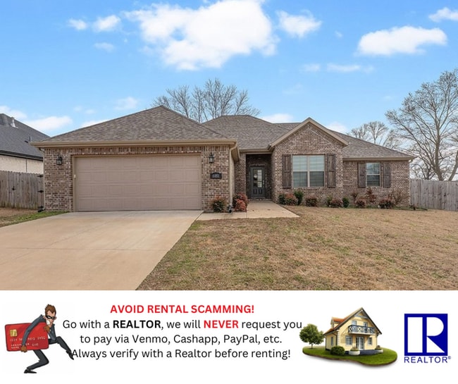 Building Photo - "Charming 4-Bed Oasis with 2 Full Baths in Prime Fayetteville Location – 1800 Sq Ft of Comfort!"