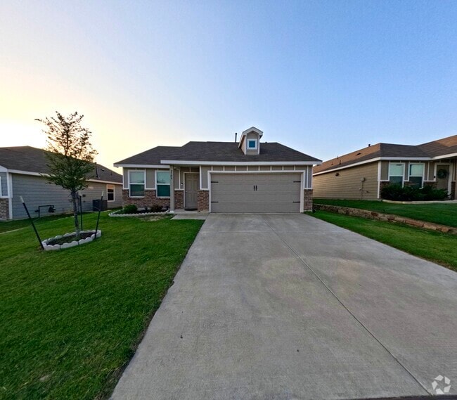 Building Photo - 2708 Starwater Dr Rental