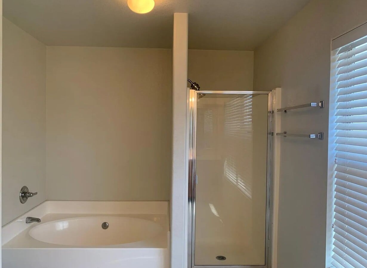 Photo - 1292 E Clifton Ave