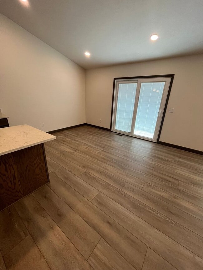Photo - 786 Glory Dr