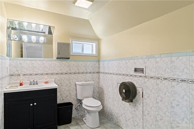 Photo - 14 W Business 83 Unit 61