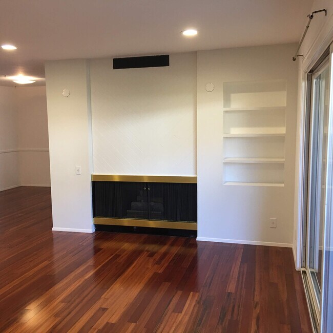 Photo - 31515 Lindero Canyon Rd Unidad Westlake Village