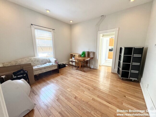 Photo - 28 Sumner St Unidad -