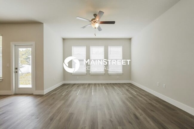 3 Bedroom Pet-Friendly Home in Deland, FL with Main Street Renewal