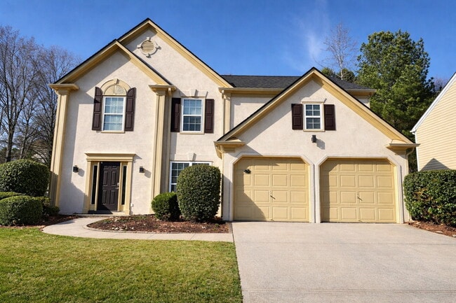 Building Photo - Spacious Home with Open Layout in Prime Johns Creek Location