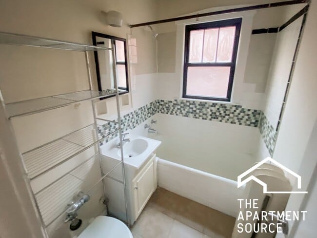 Photo - 516 W Cornelia Ave Unit 207