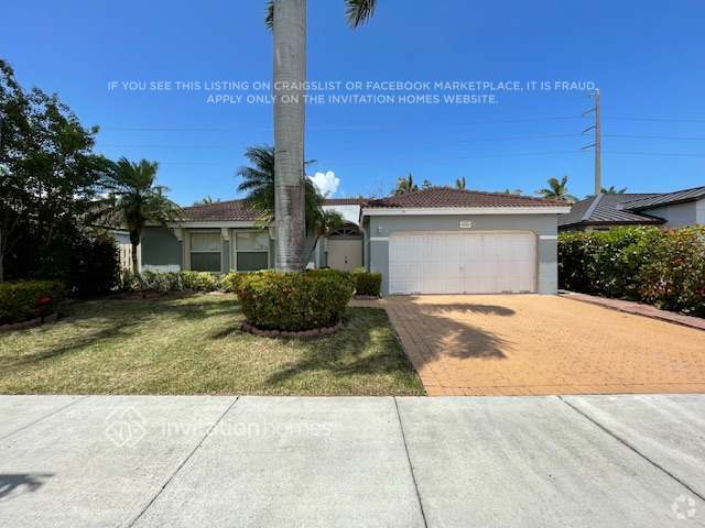 Building Photo - 14341 SW 160th Terrace Rental