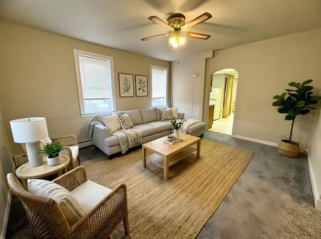 Building Photo - 220 Hill St Unit 220A