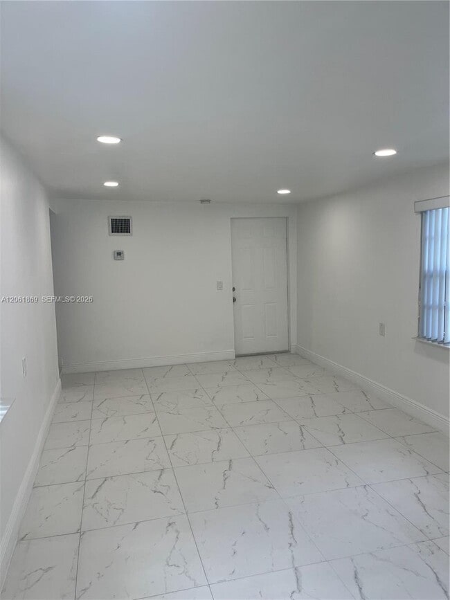 Photo - 1160 NW 105th St