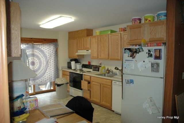 Photo - 1381 S East St