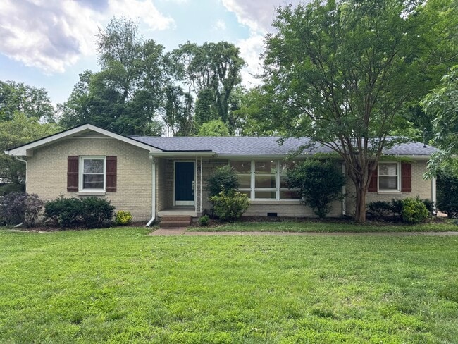 Fabulous Crieve Hall 4BR, 3BA Home - Fabulous Crieve Hall 4BR, 3BA Home