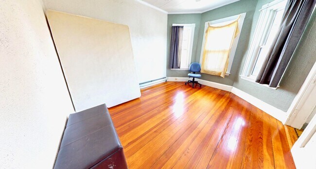 27 Princeton St Unit 1
