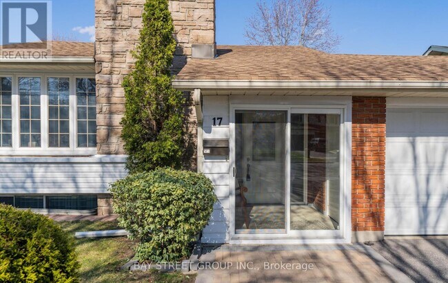 Photo - 17 Kilkenny Dr