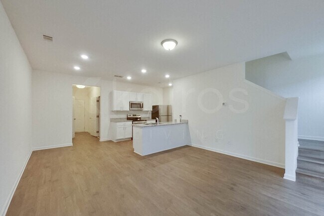 Photo - 137 Dudley Wy